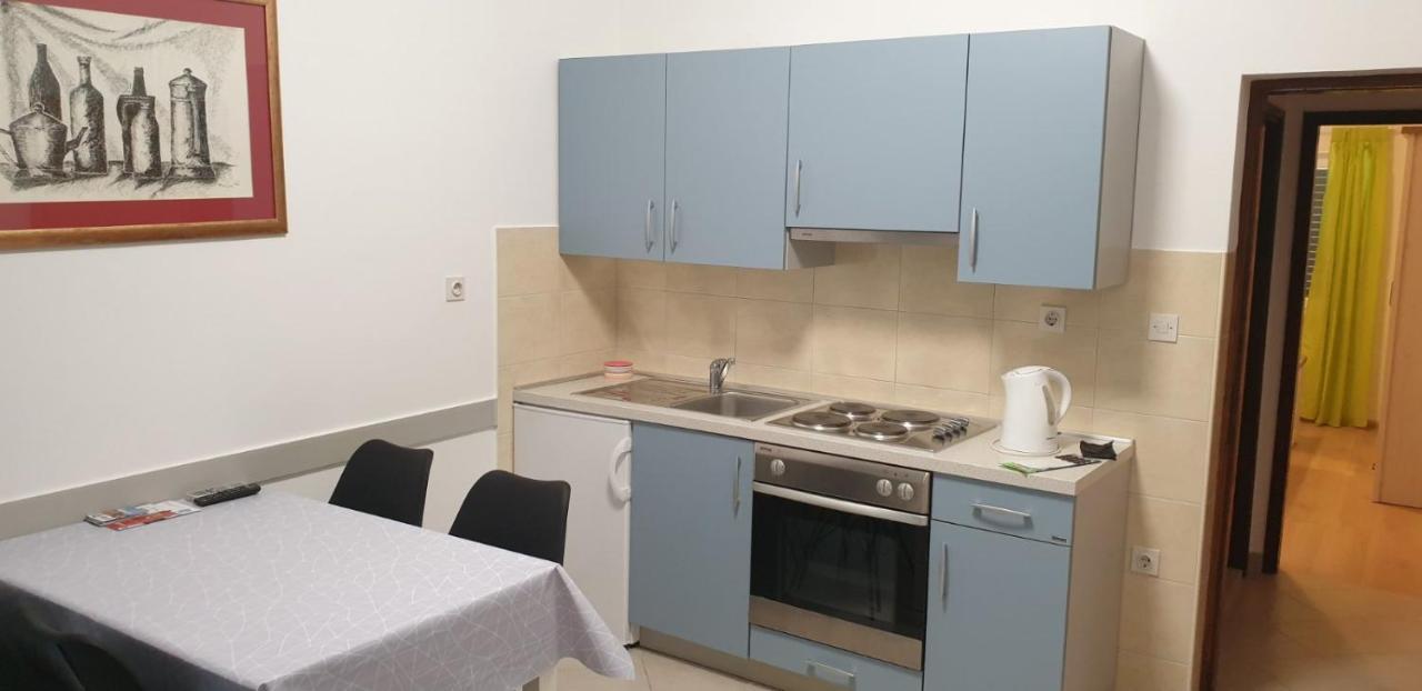 Apartment Roglić Rab Town Zewnętrze zdjęcie