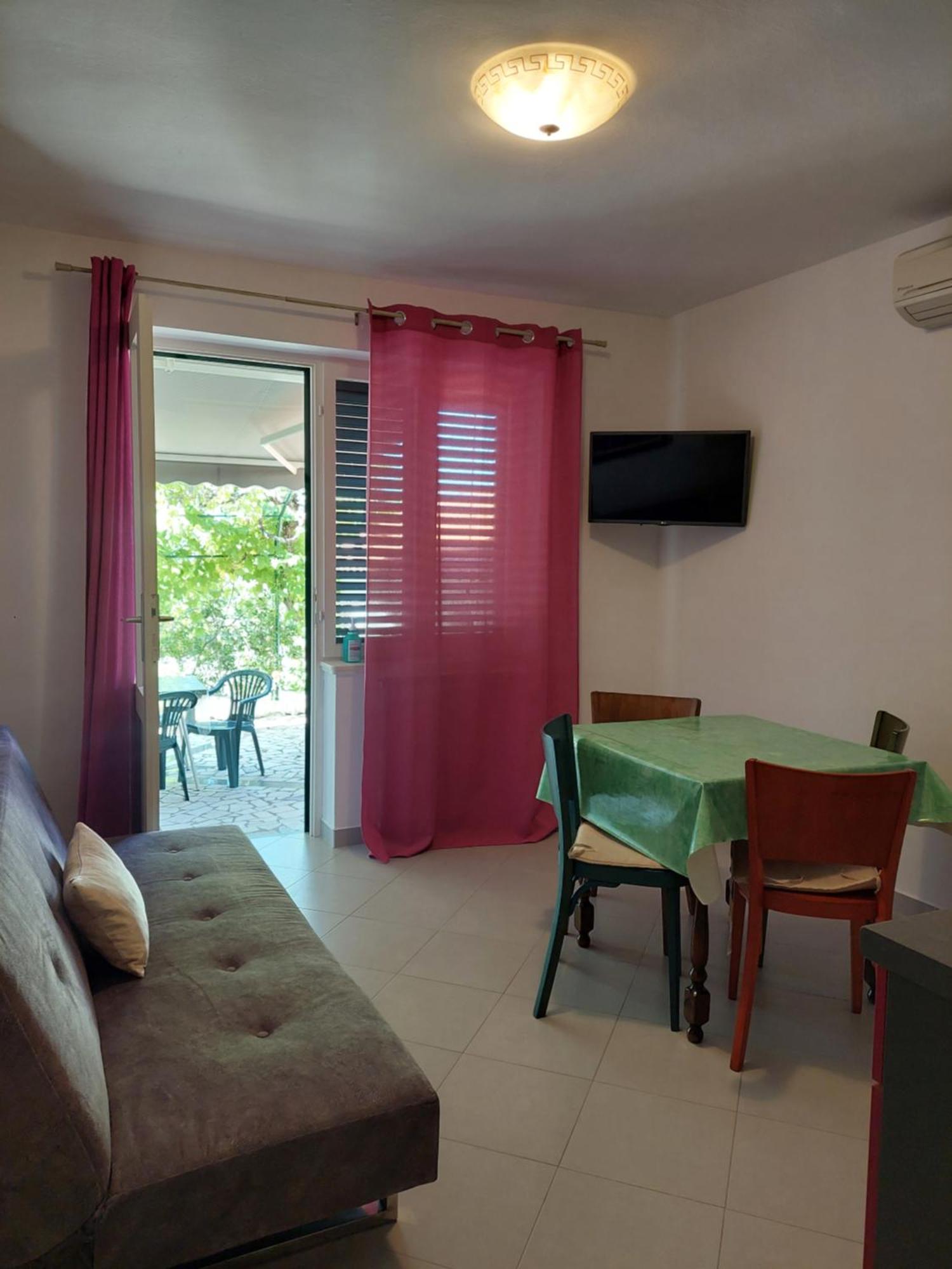 Apartment Roglić Rab Town Zewnętrze zdjęcie